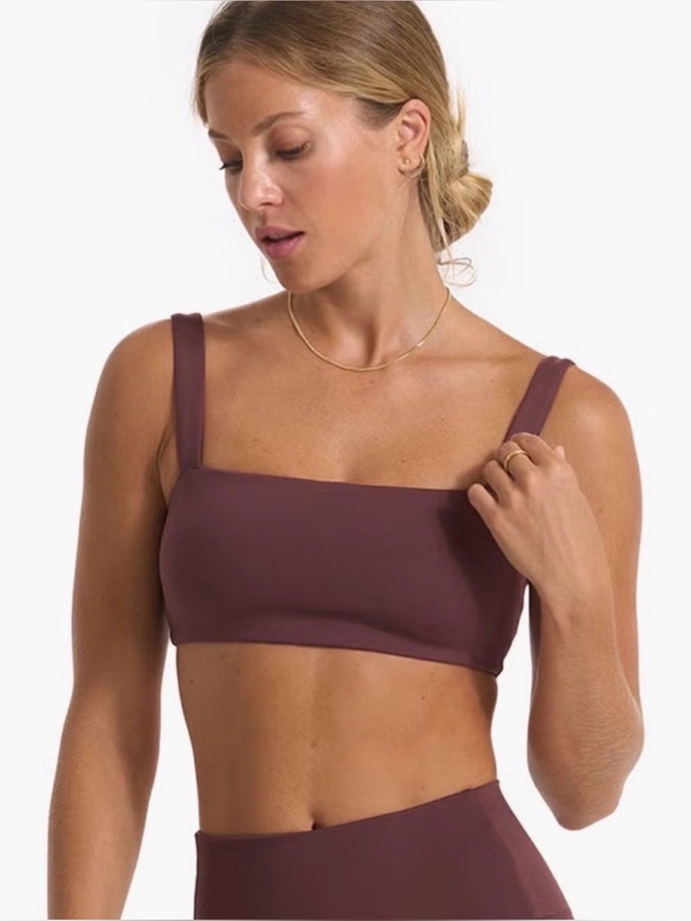 Vuori Evolve Sporty Athleisure Support Square Neck Sports Bra Minimalist Large